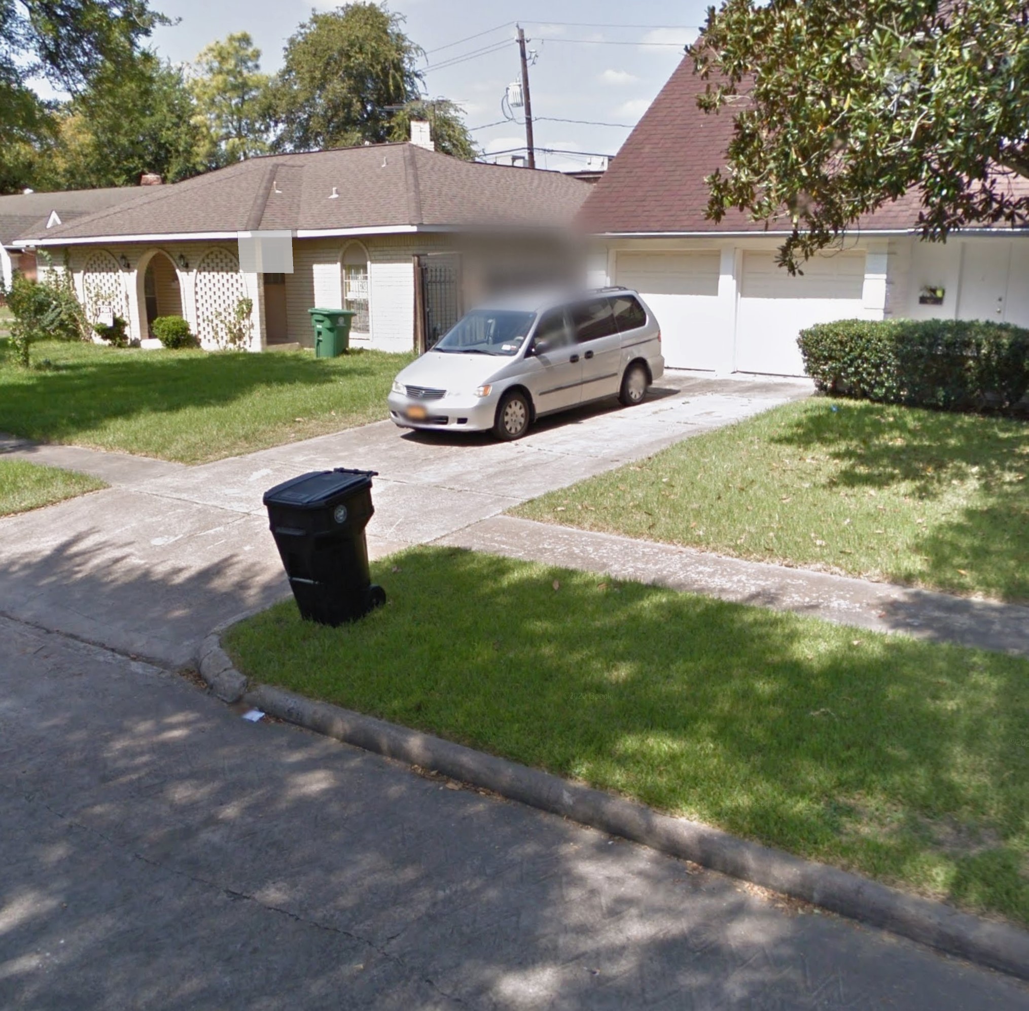 Driveway next to Houston Chinatown