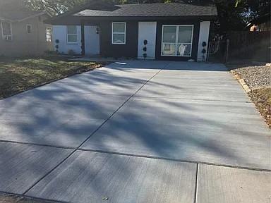 The ParkEase Haven — Safe, Spacious Parking in the Heart of Grand Prairie