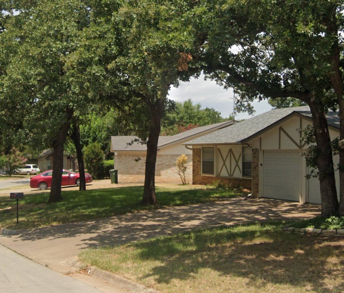 Fort Worth private parking