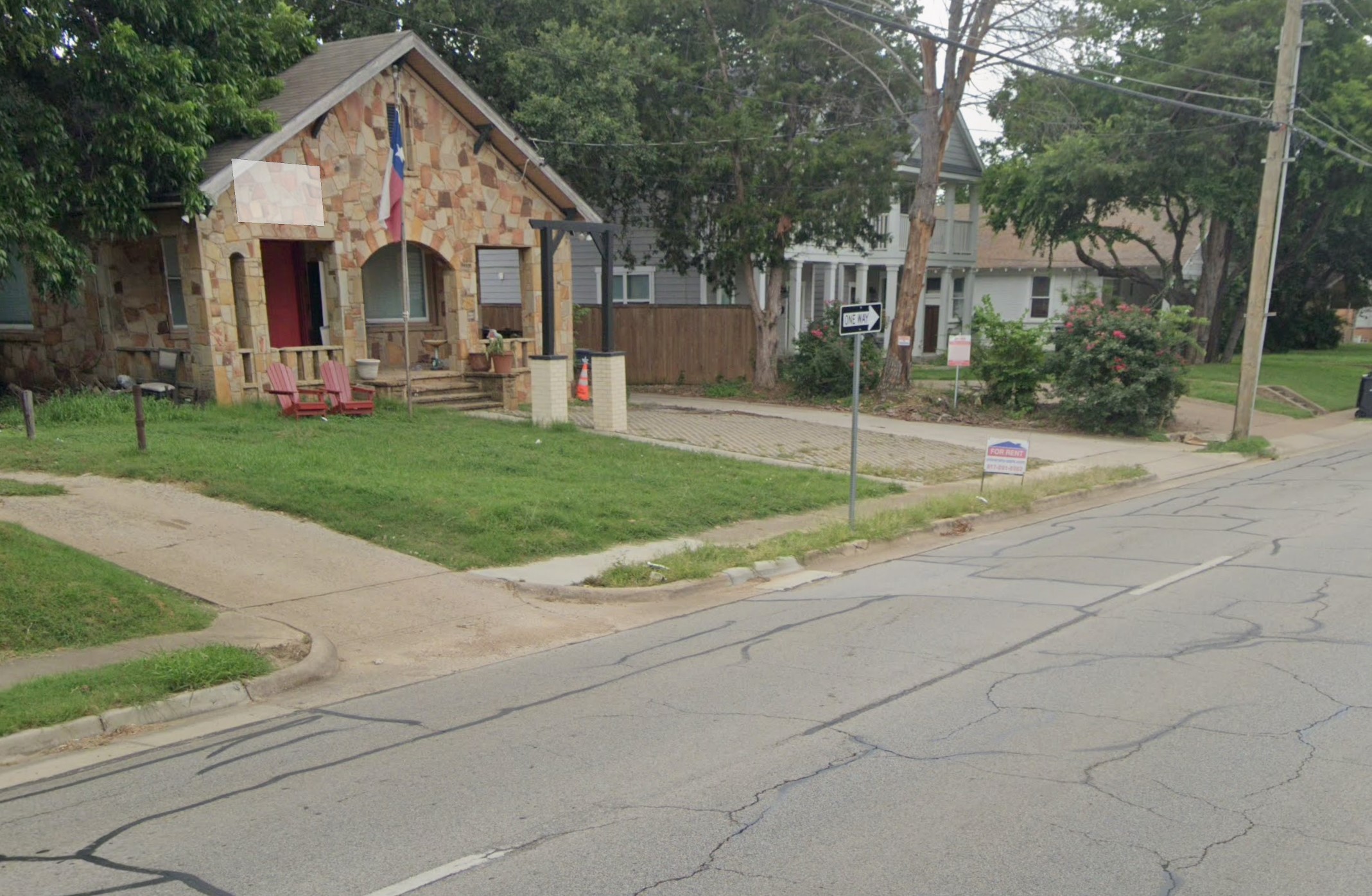 Drive way next to Park North and South garage at UTA